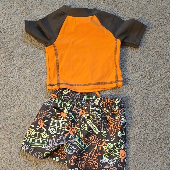 Old Navy Kids Swim Surf Rashguard Set Shorts Shirt Hat - Picture 7 of 8